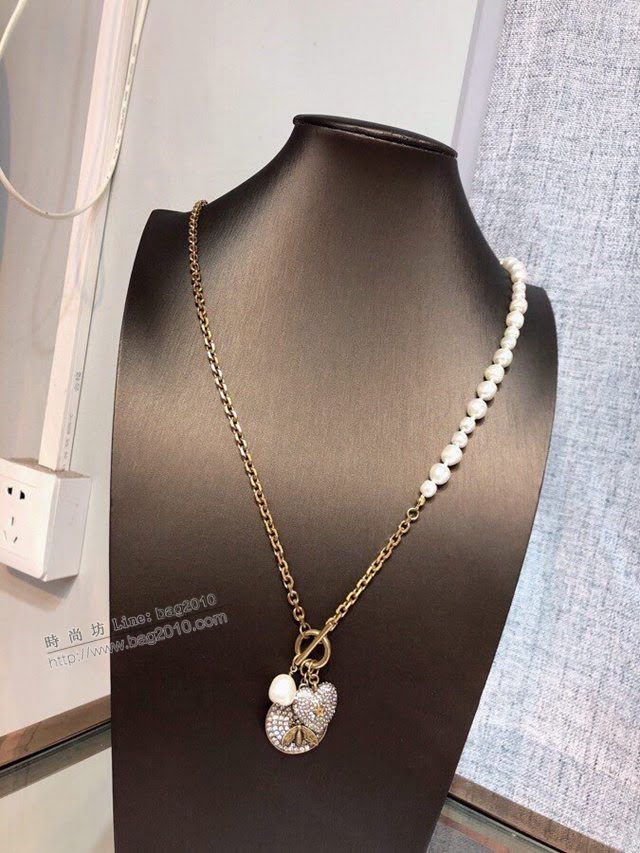 Dior飾品 迪奧經典熱銷款珍珠愛心蜜蜂項鏈  zgd1444